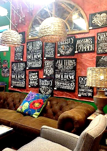 We stopped into a 'Casual Living' store that had some beauuuutiful layouts.